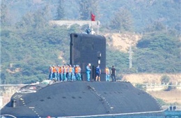 Tàu ngầm Hà Nội đã vào Quân cảng Cam Ranh an toàn